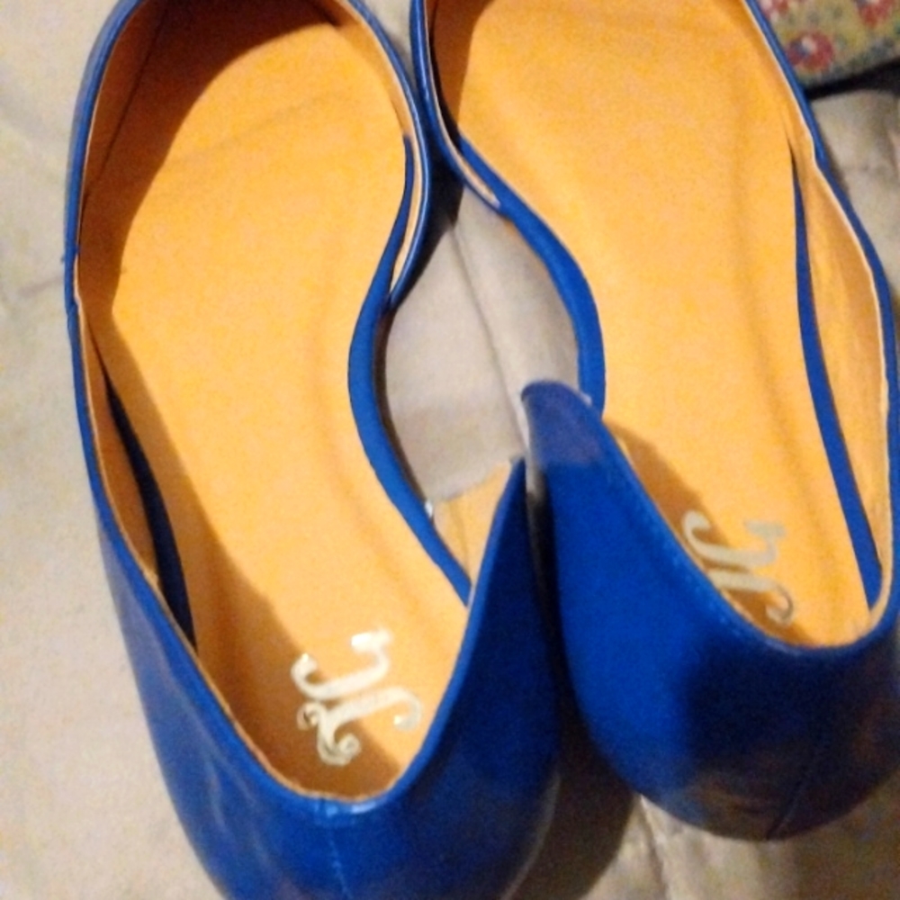 Blue Journee flats size 8 In A Half